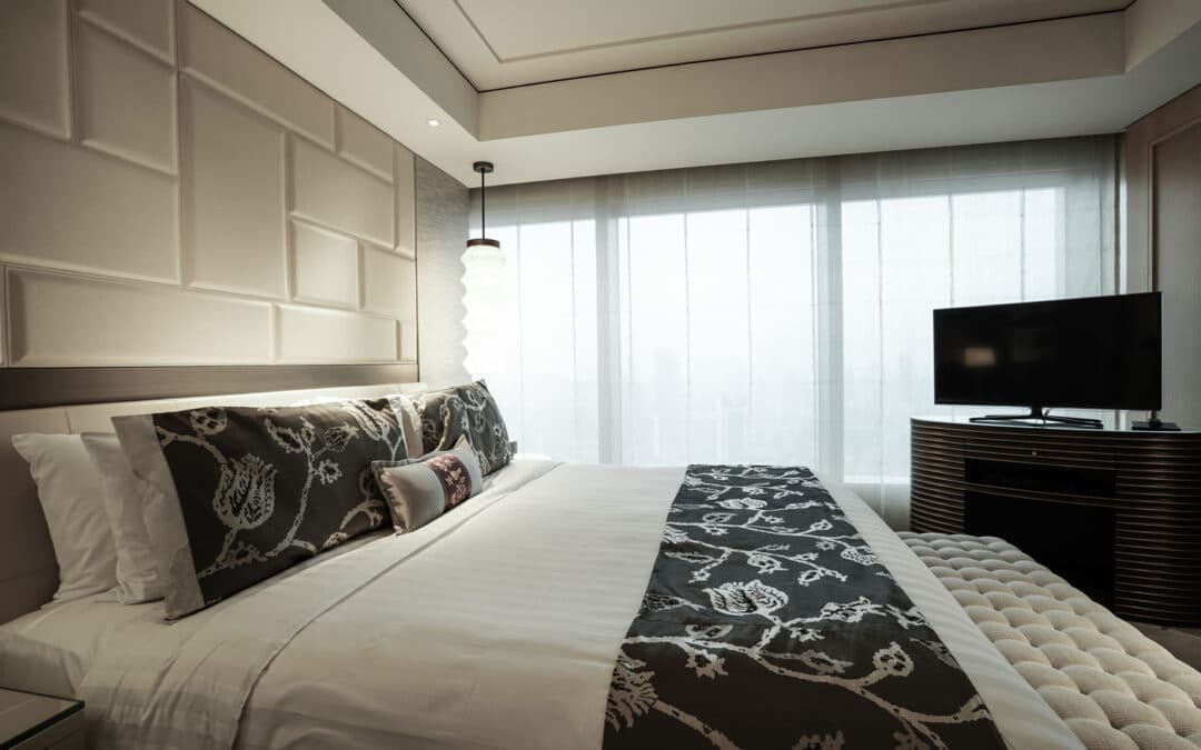 Decorative-cushions-for-hotel-bedrooms Decorative-cushions-for-hotel-bedrooms