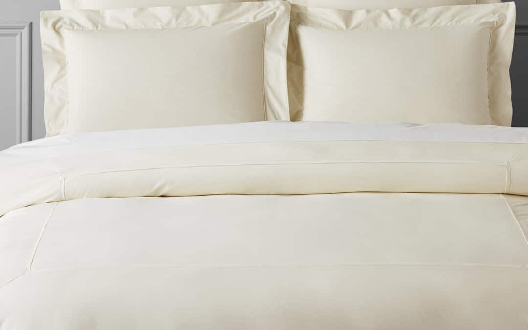 Hotel-bedroom-linen Hotel-bedroom-linen